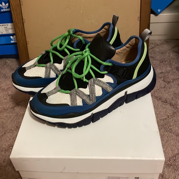 Chloe Blake Sneaker - Picture 2 of 5